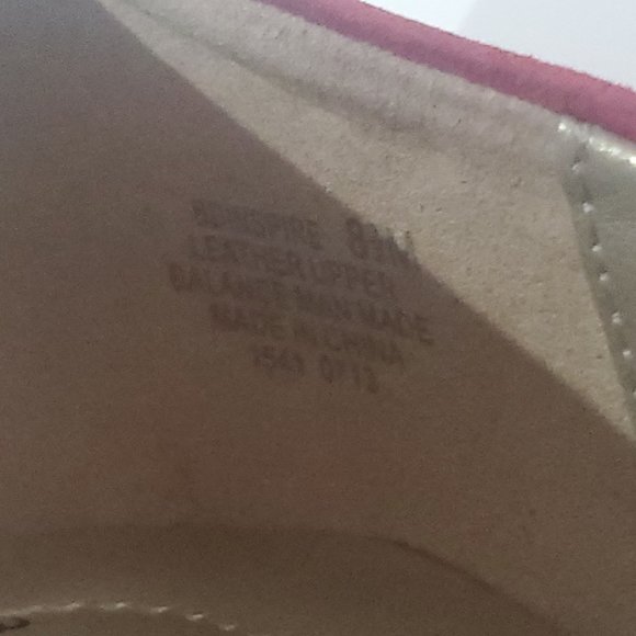 NEW ✅ BANDOLINO Red Suede Classic Pump Heel Shoes 8.5 ✨ NEW - Picture 8 of 9